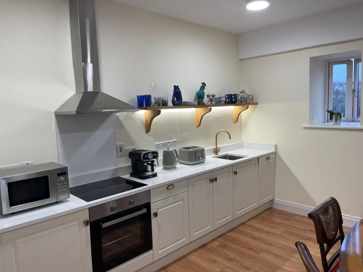 Riverfront Apartments At The Blue Goat Ramelton Kültér fotó