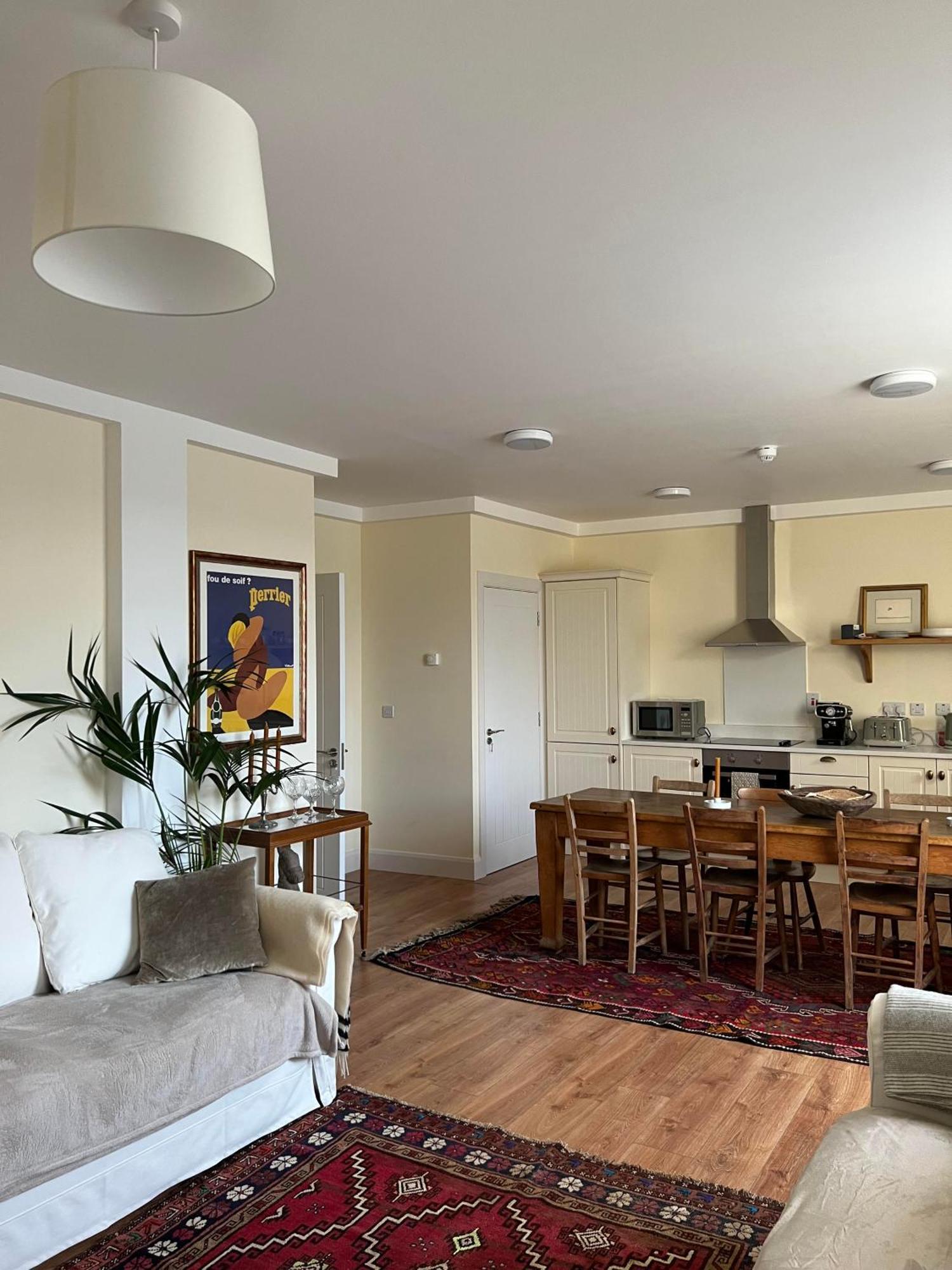 Riverfront Apartments At The Blue Goat Ramelton Kültér fotó